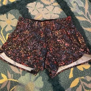 Lululemon Flowerescent Tracker Short Size 8